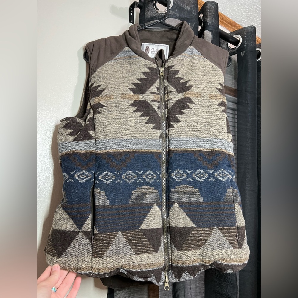 Outfitter Aztec Vest